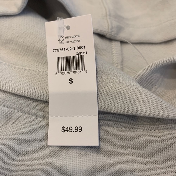 BNWT gap hoodie - Picture 4 of 4